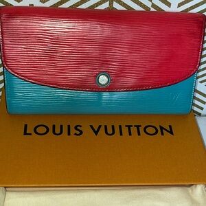 Elegant red and Blue Women's wallet on a chain